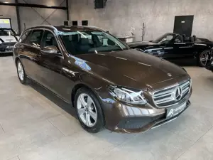 Mercedes-Benz E 200 d T Avantgarde LED Navi Kamera Teilleder Bild 3