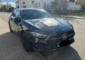 Mercedes-Benz A 250 A-Klasse Plugin Hybrid e 8G-DCT Progressive Advanced