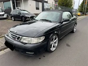Saab 9-3 Saab 9-3 2.3i Cabrio SE Bild 2