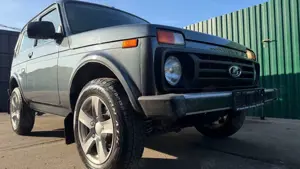 Lada Niva "PREMIUM PLUS", KLIMA! SITZHEIZ.! ab SOFORT