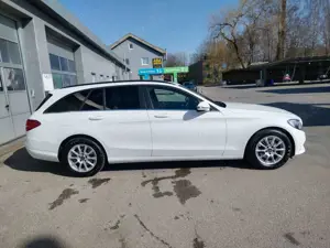 Mercedes-Benz C 200 T d G-Tronic Plus+LEDER+NAVI+LED+CAM+SHZ Bild 5