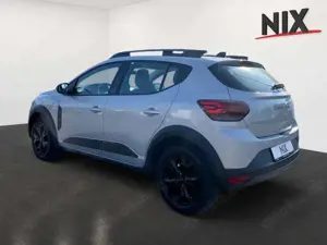 Dacia Sandero Bild 2