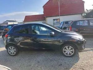Mazda 2 5-Türer 1.3 MZR Edition Bild 4