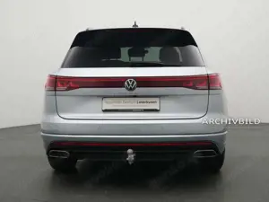 Volkswagen Touareg V6 Elegance LEDER KAM 360° HUD NAVI VIRT Bild 4