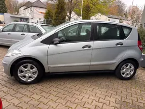 Mercedes-Benz A 150 Sehr gepflegt! 5 GANG ALU KLIMA §NEU