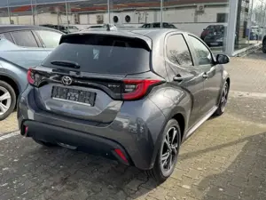 Toyota Yaris Hybrid Teamplayer / Carplay  Android Auto / Kamer Bild 4