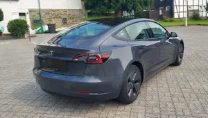 Tesla Model 3 Model 3 RWD Hinterradantrieb Bild 3