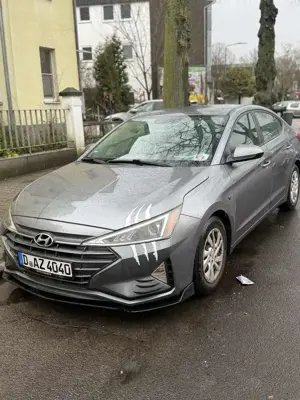 Hyundai ELANTRA 2.0i Automatik GLS