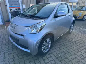 Toyota iQ Basis
