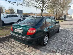 Toyota Avensis Avensis 1.6 linea terra Bild 5