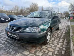 Toyota Avensis Avensis 1.6 linea terra Bild 2