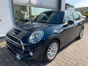 MINI Cooper SD /AUT/PANO/SHZ/HEAD-UP/GARANTIE