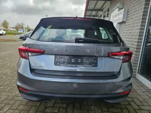 Skoda Fabia Selection LED SMART SHZ KAMERA VCP TEMP Bild 5