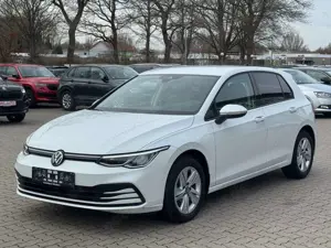Volkswagen Golf VIII Lim. 2.0 TDI Life °ACC°R-Kamera°