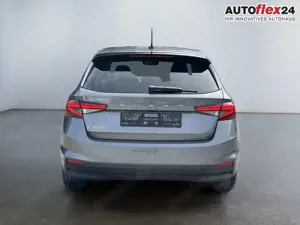 Skoda Fabia Drive Plus 1.0 TSI DSG 2ZKlima AHK Apple 2 x PD... Bild 3