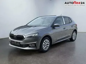 Skoda Fabia Drive Plus 1.0 TSI DSG 2ZKlima AHK Apple 2 x PD... Bild 2