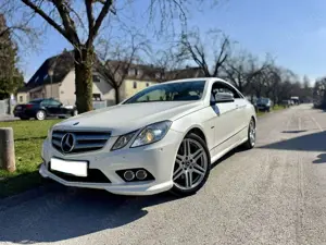 Mercedes-Benz E 200 CGI AMG-Line – Unfallfrei, Liebhaberzustand!