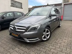 Mercedes-Benz B 180 CDI-AUTOM-NAVI-LEDER-BI XENON-ALU-WENIG KM