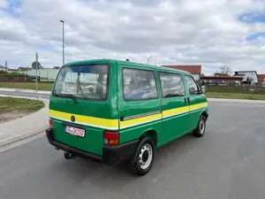 Volkswagen T4 Kombi T4 2.5 *TISCH+DACHLUKE+FENSTERBUS* Bild 4