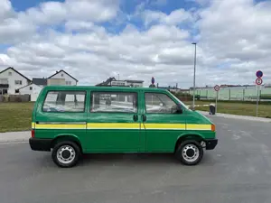 Volkswagen T4 Kombi T4 2.5 *TISCH+DACHLUKE+FENSTERBUS* Bild 3