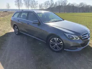 Mercedes-Benz E 220 E-Klasse T-Modell Diesel T CDI DPF BlueEFFICIENCY