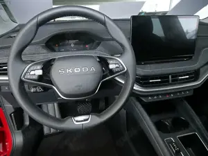 Skoda Elroq 60 iV Clever AHK Kessy Navi RüKa Sitzh. Bild 4