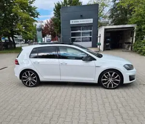 Volkswagen Golf GTD BlueMotion Technology DSG