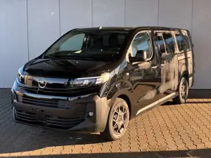 Opel Vivaro Kombi XL 2.0 Diesel Automatik 177 PS  / 9-Sitzer /