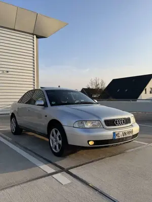 Audi A4 1.6