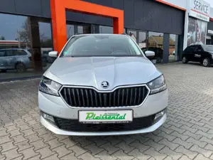 Skoda Fabia Fabia KB 1.0 TSI Best Of *NAVI*SHZ+PDC*GAR 2028 Bild 2