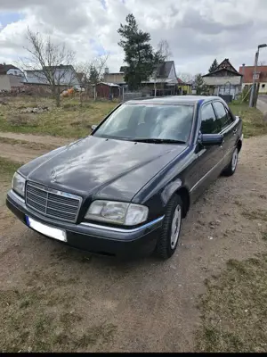 Mercedes-Benz 180
