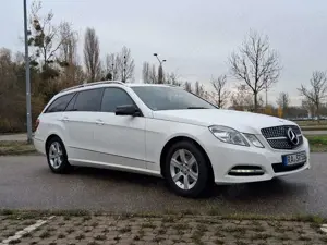 Mercedes-Benz E 200 E 200 T BlueEFFICIENCY Avantgarde