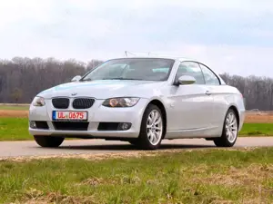 BMW 325 i *TÜV NEU* *KD NEU* Bild 2