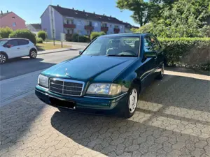 Mercedes-Benz C 180 Elegance