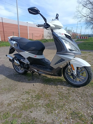   Roller 50ccm  Peugeot Speedfight 3   Bild 6