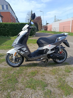   Roller 50ccm  Peugeot Speedfight 3   Bild 5