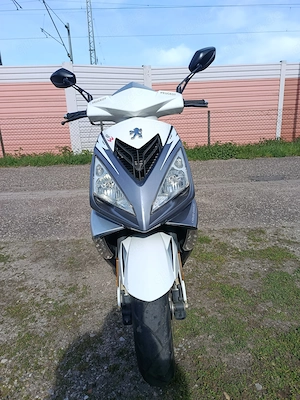  Roller 50ccm  Peugeot Speedfight 3   Bild 7