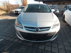 Opel Astra J Lim. 5-trg. Energy Bild 4