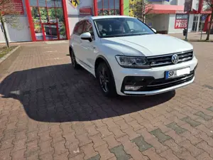 Volkswagen Tiguan 2.0 TDI SCR 4Motion (BlueMotion Techn.) DSG Highli Bild 2