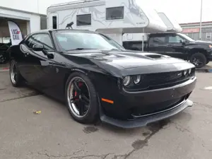 Dodge Challenger SRT Hellcat 6,2ltr - 527kw Schalter Leder Alcantar
