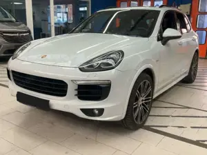 Porsche Cayenne S Diesel *Navi| Pano| Xenon| Sport-Chrono*