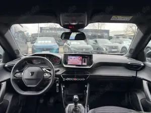 Peugeot 2008 PureTech 100 Active Bild 5