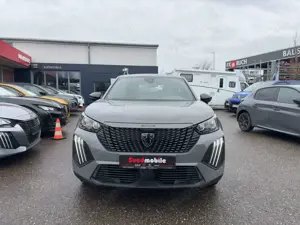 Peugeot 2008 PureTech 100 Active Bild 2