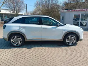 Hyundai NEXO Basis Klima Schiebedach LED Leder Kamera Bild 3