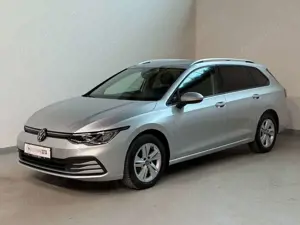 Volkswagen Golf VIII 2.0TDI DSG Var Life ACC*LANE*KAM*NAV