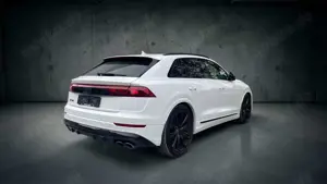 Audi SQ8 1. Hand Leasing 23“ Nachtsicht Bild 2