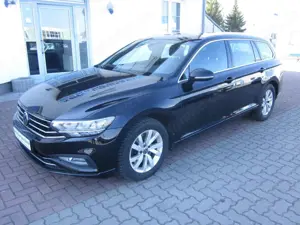 Volkswagen Passat Variant Passat+AHK+DACH+VOLLLEDER+KAMERA+NAVI+SHZ