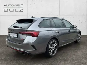 Skoda Octavia Combi 2.0 TDI RS HUD STANDHZ LED NAVI Bild 4