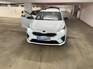 Kia ProCeed / pro_cee'd Kia ProCeed GT 2021 | 48.7 Tkm | Garantie bis 2028