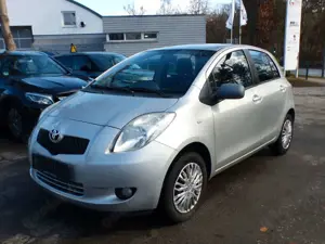 Toyota Yaris 1.0 Sol 4-Türig Klima Radio Servo